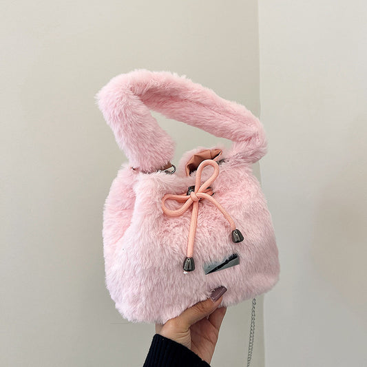 Pink early spring new plush velvet handbag 2024 popular Korean style cute one-shoulder crossbody bag chain bucket bag this year