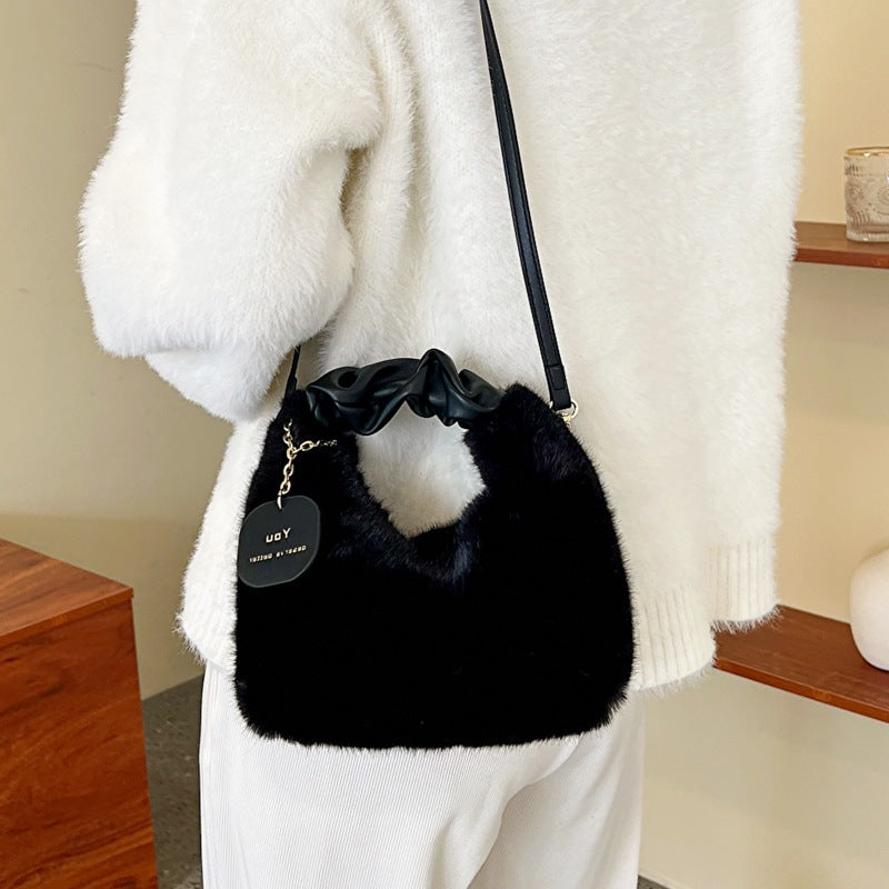 16 CM / 6 inch Black - New plush texture 2024 trendy personalized large-capacity fashionable winter plush crossbody shoulder bag for women